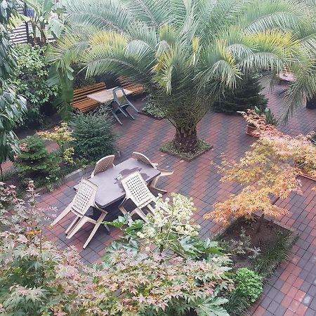 Guesthouse 97 In Batumi Bagian luar foto