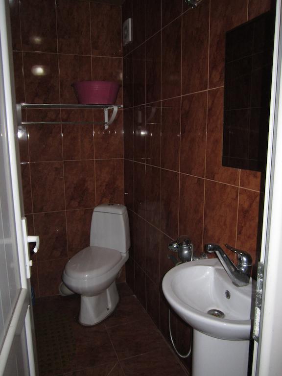 Guesthouse 97 In Batumi Ruang foto