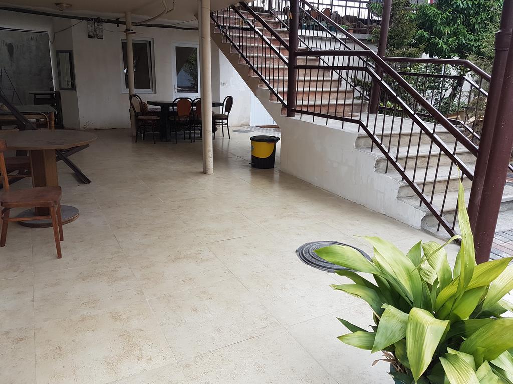 Guesthouse 97 In Batumi Bagian luar foto